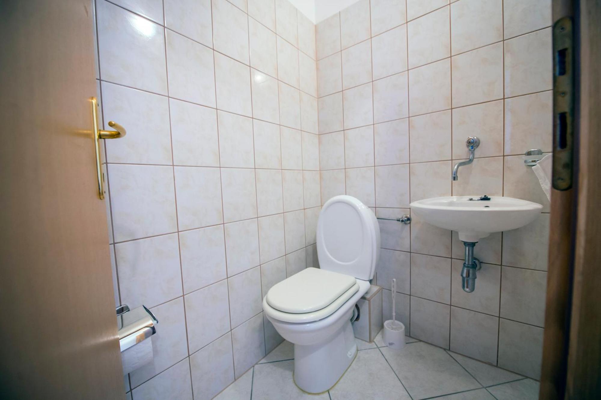 Apartments Nena โปดสตรานา ภายนอก รูปภาพ