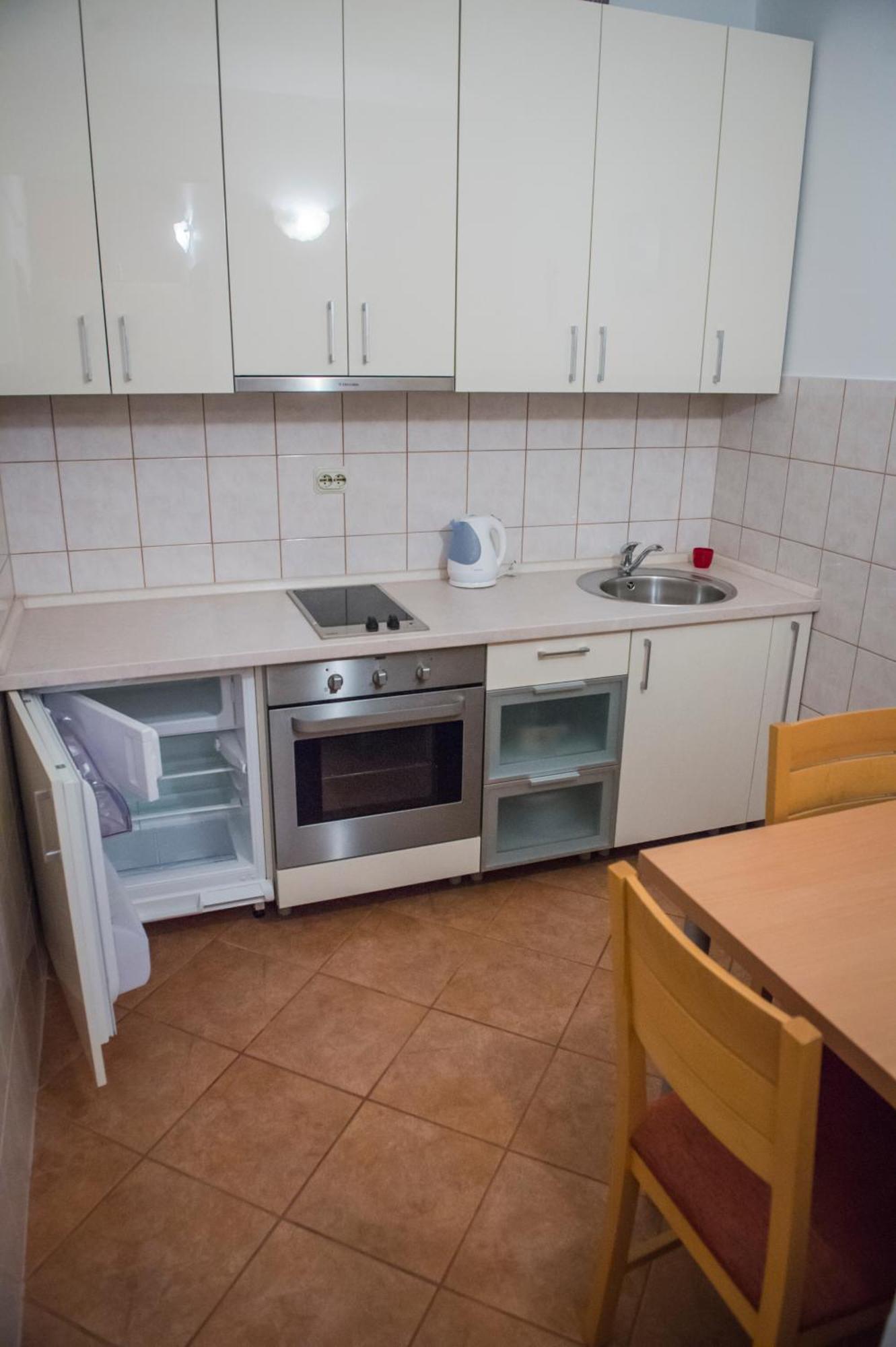 Apartments Nena โปดสตรานา ภายนอก รูปภาพ